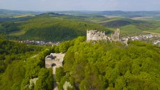 Historia. Hrady. Brekovský hrad v okrese Humenne. Foto - Jano Štovka